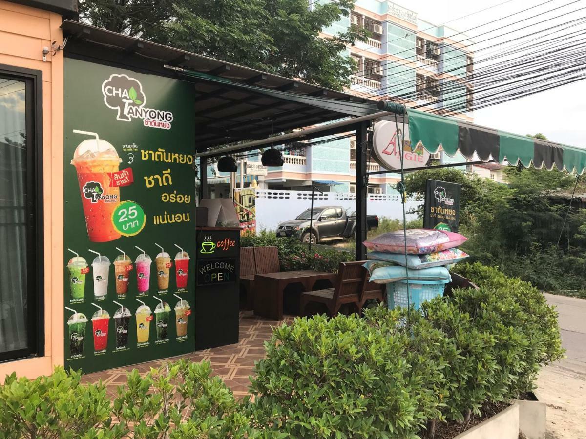 Angie Resort At Sapan Mai Bangkok Exteriér fotografie